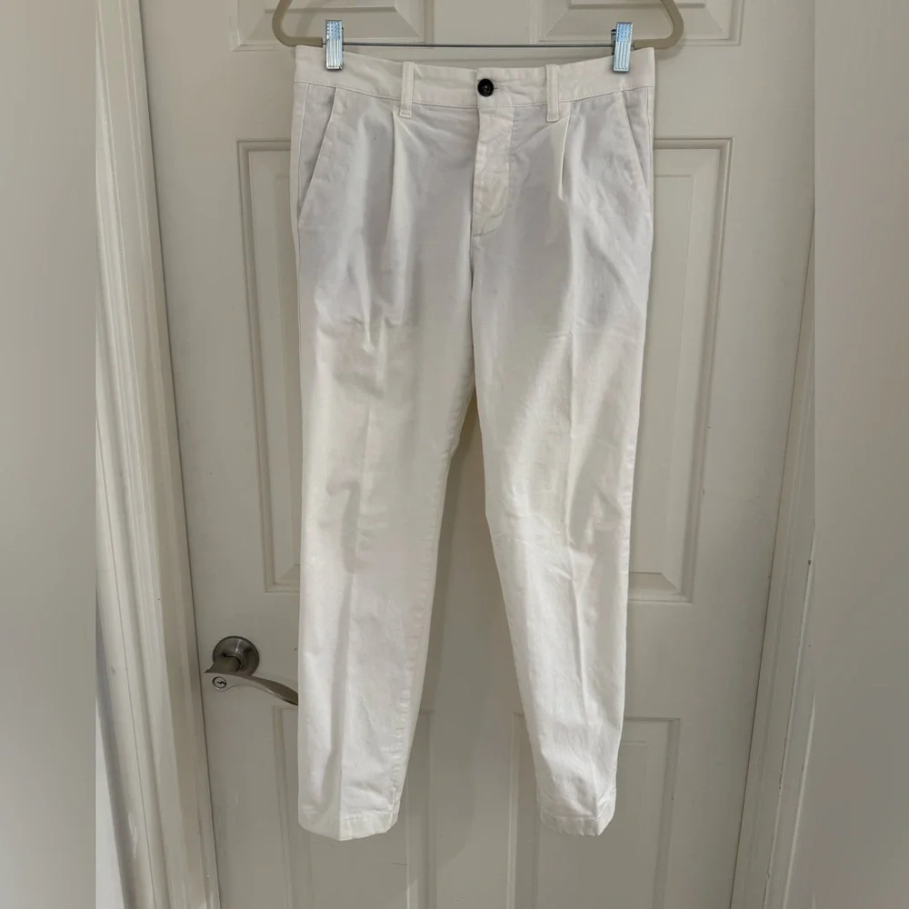 Eleventy White Pleated Chinos